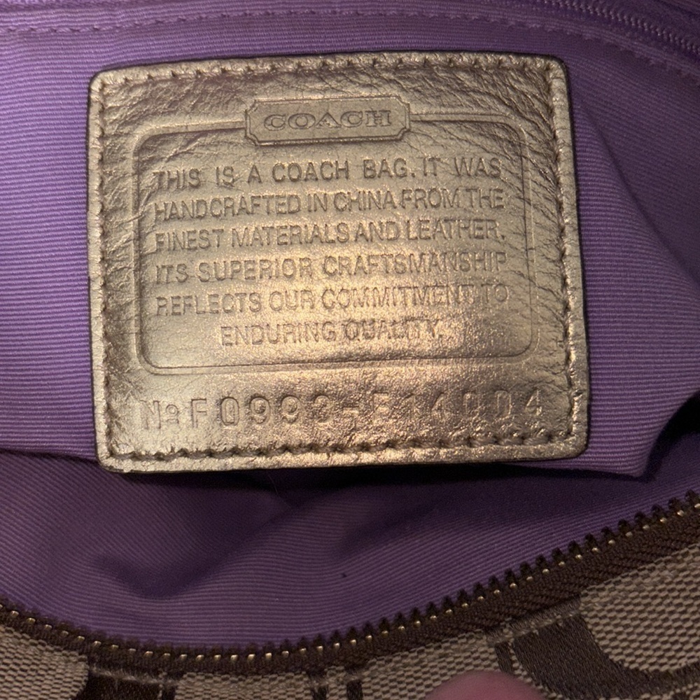 Coach Vintage Patchwork shoulder bag gold metallic leathers & monogram canvas - Picture 5 of 17